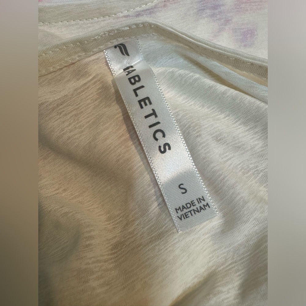 3 piece Fabletics bundle - Picture 10 of 14